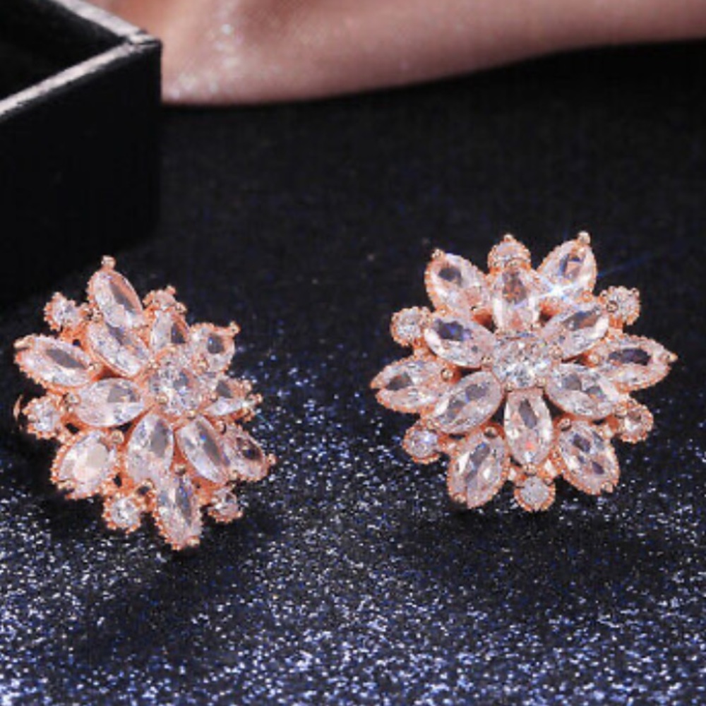 New 18k rose gold plated stud earrings